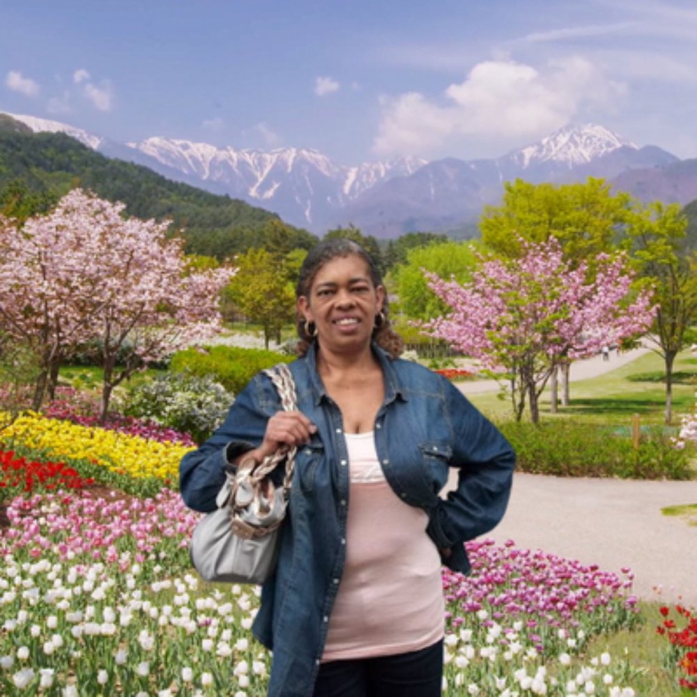 Meet your Posher, Adrienne